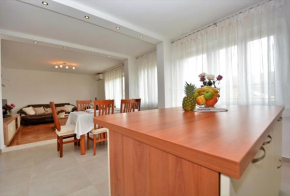 Apartment Lovre